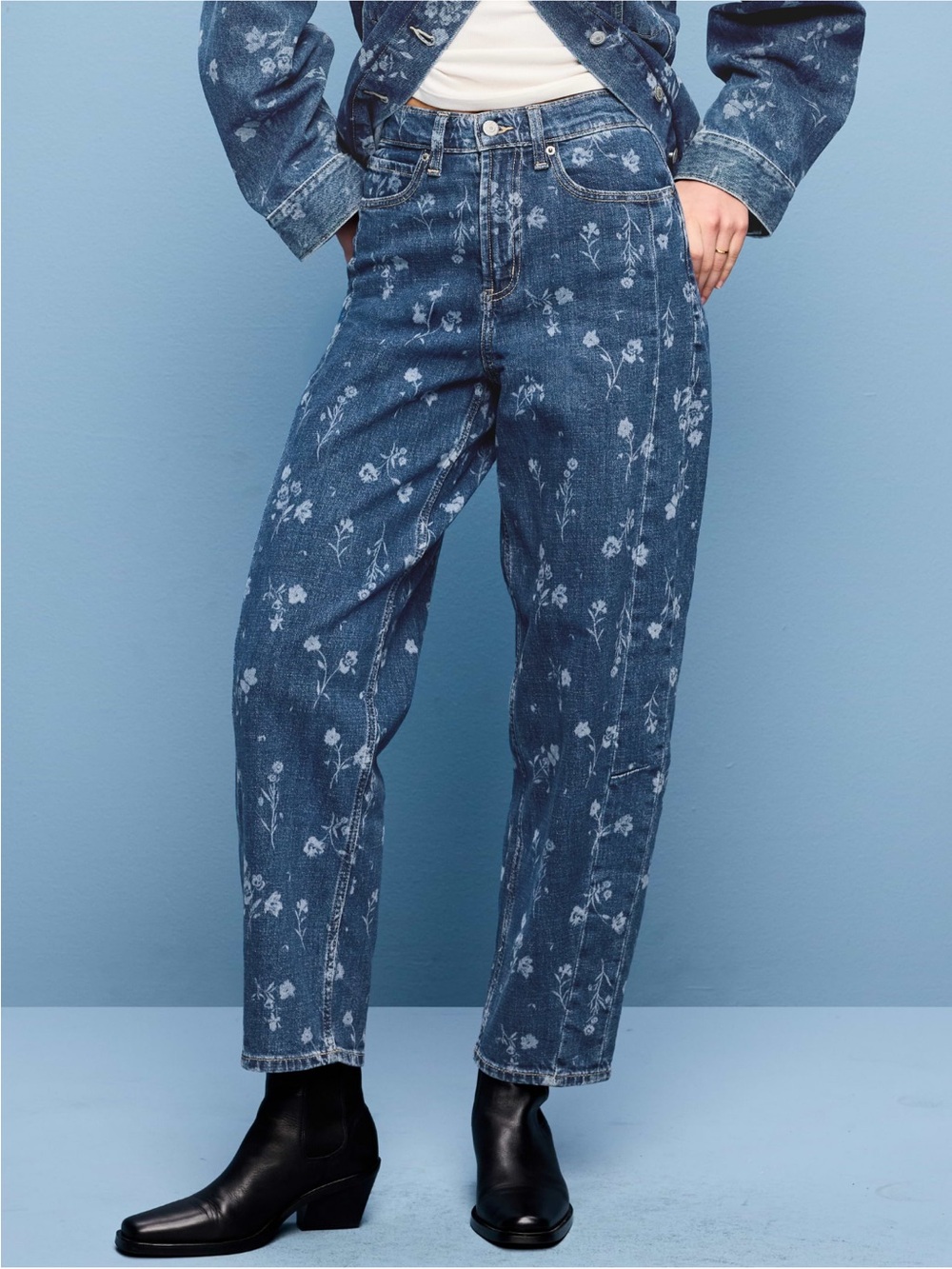 Old Navy Dark Blue Floral barrel Jeans